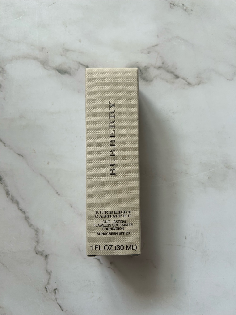Burberry Cashmere Long Lasting Soft Matte Foundation Rosy Nude No. 31